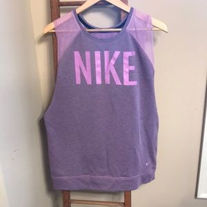 Deep arm pocket Nike workout tank